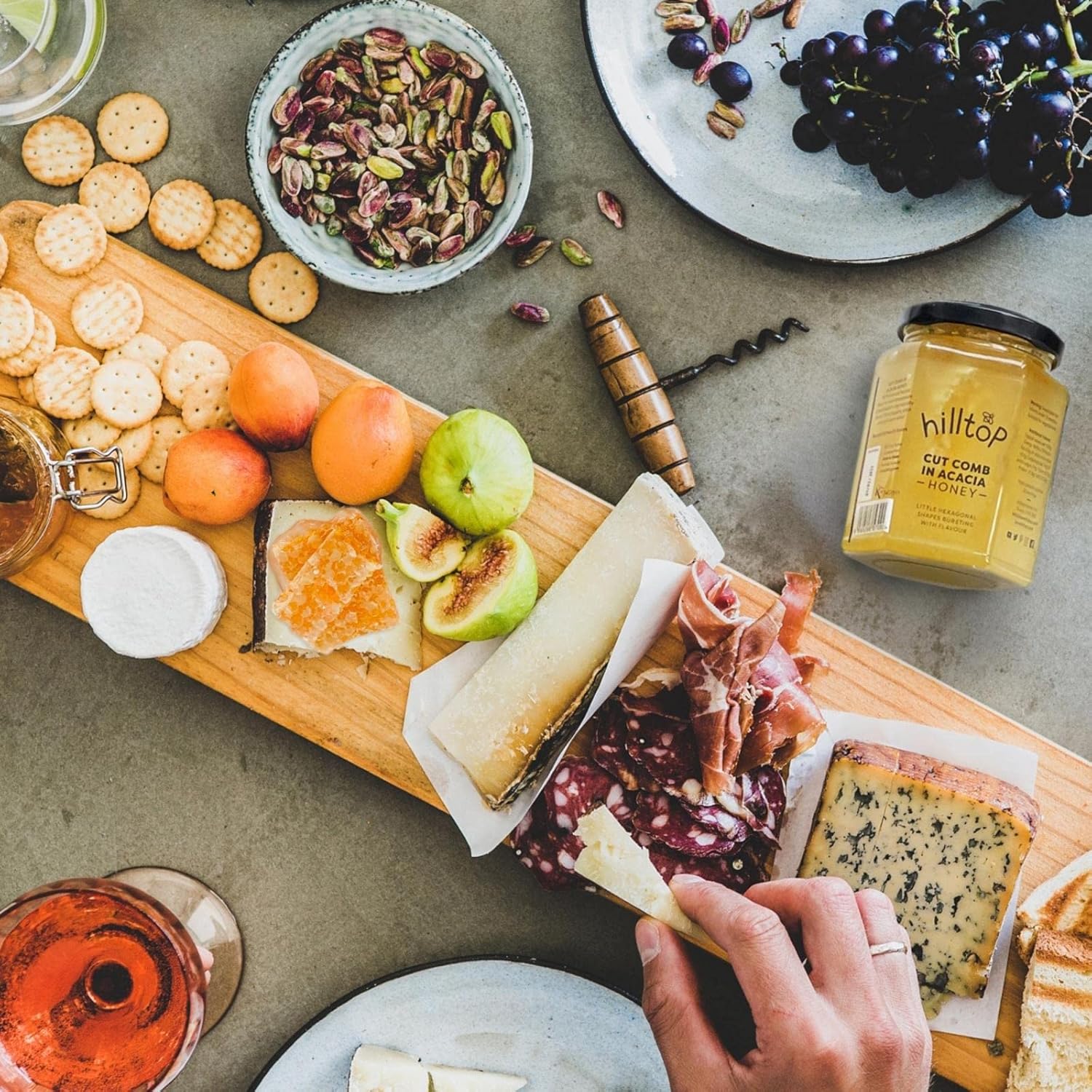 Hilltop Honey – Geschnittene Waben in Akazienhonig, 340 g 5