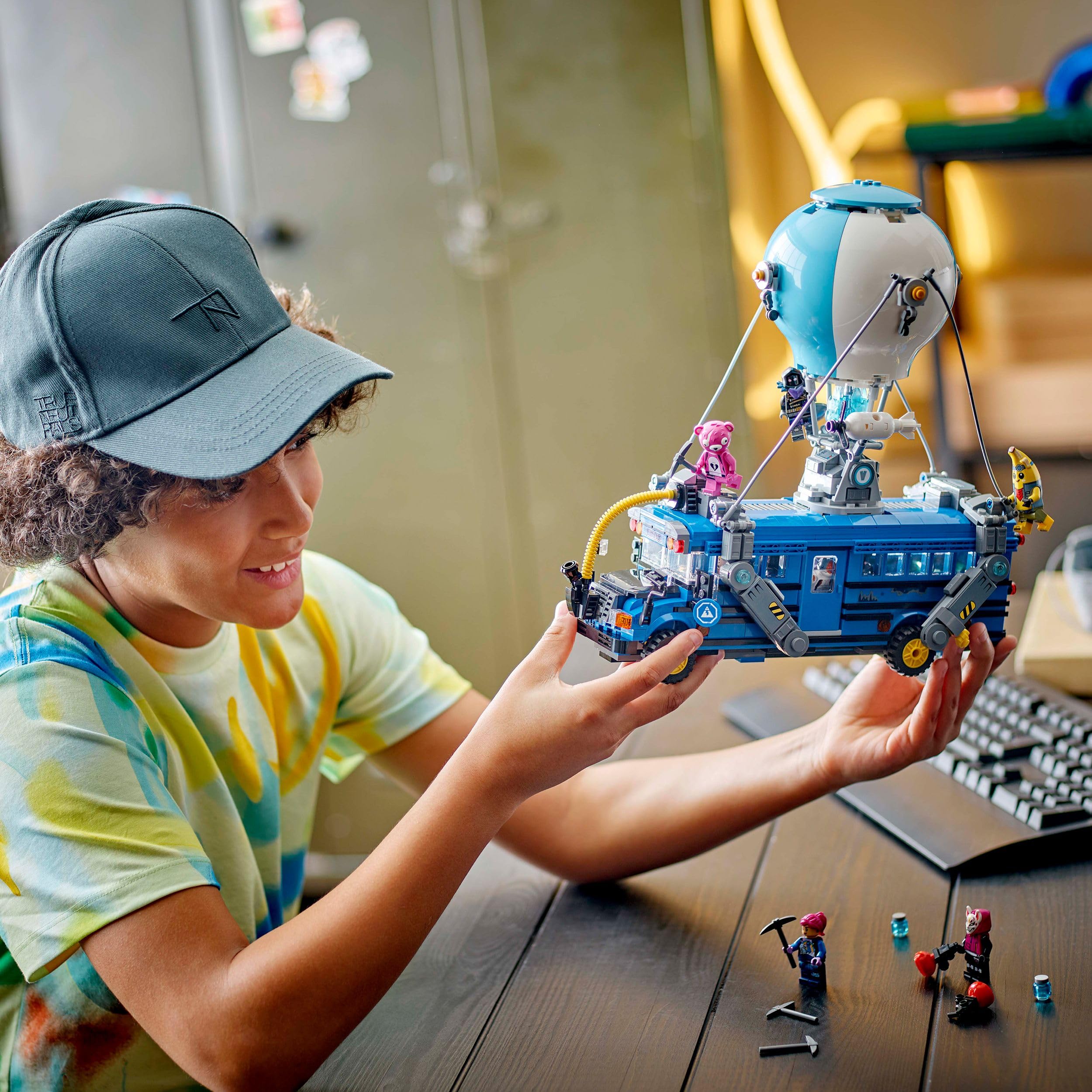 LEGO Fortnite Battle Bus Toy - Video Game Vehicle Model Kit w/ 9 Character 4