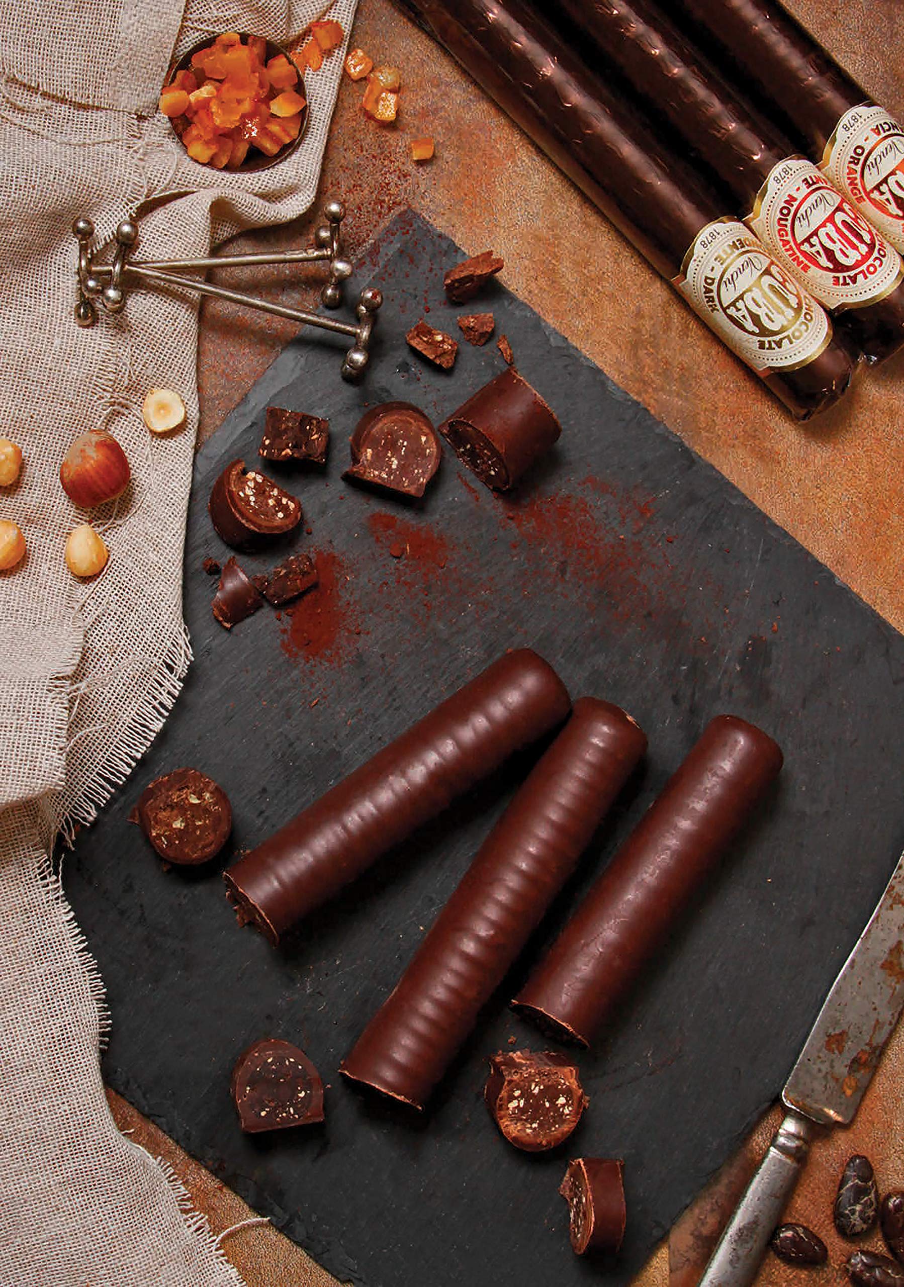 Venchi Dark Chocolate Cigar with Orange Truffle Filling 100g 7