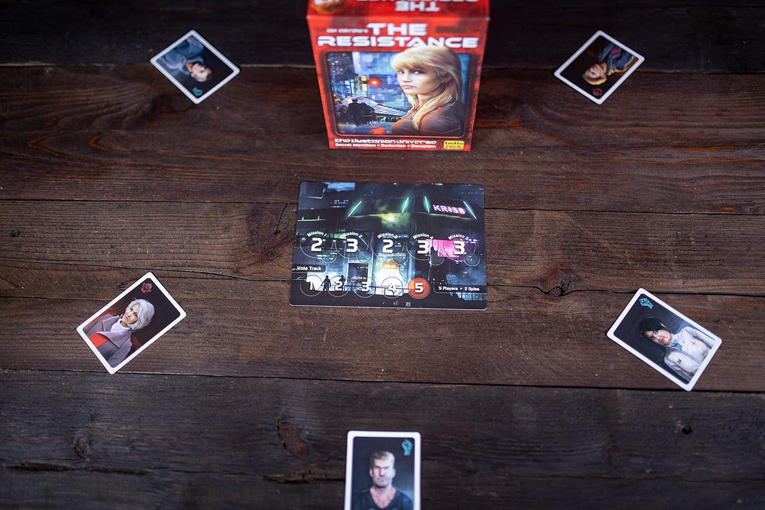 The Resistance RES2IBC Board Game 9