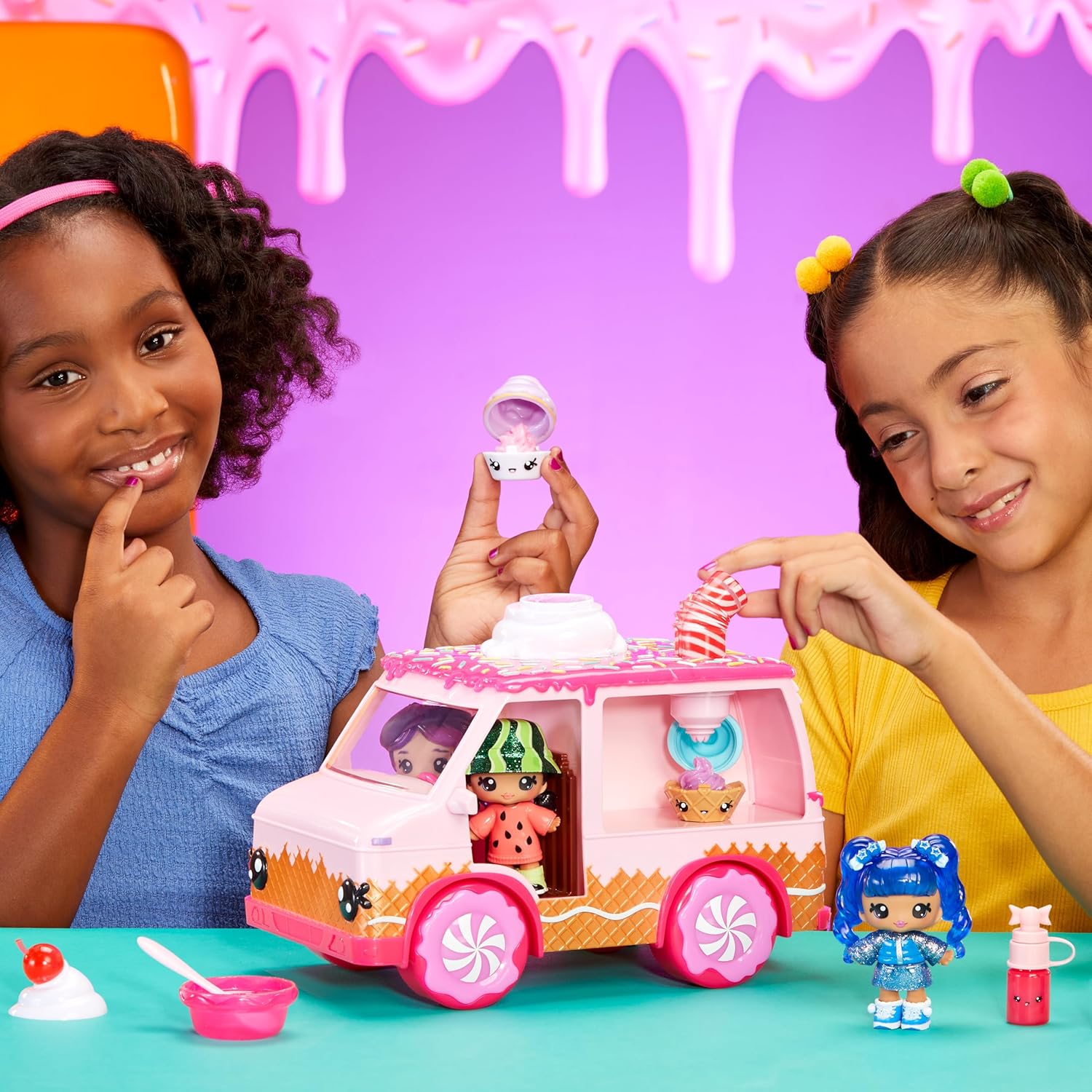 MGA Entertainment Yummiland Lipgloss Truck - DIY Lip Gloss Playset with 2 Num Noms 9