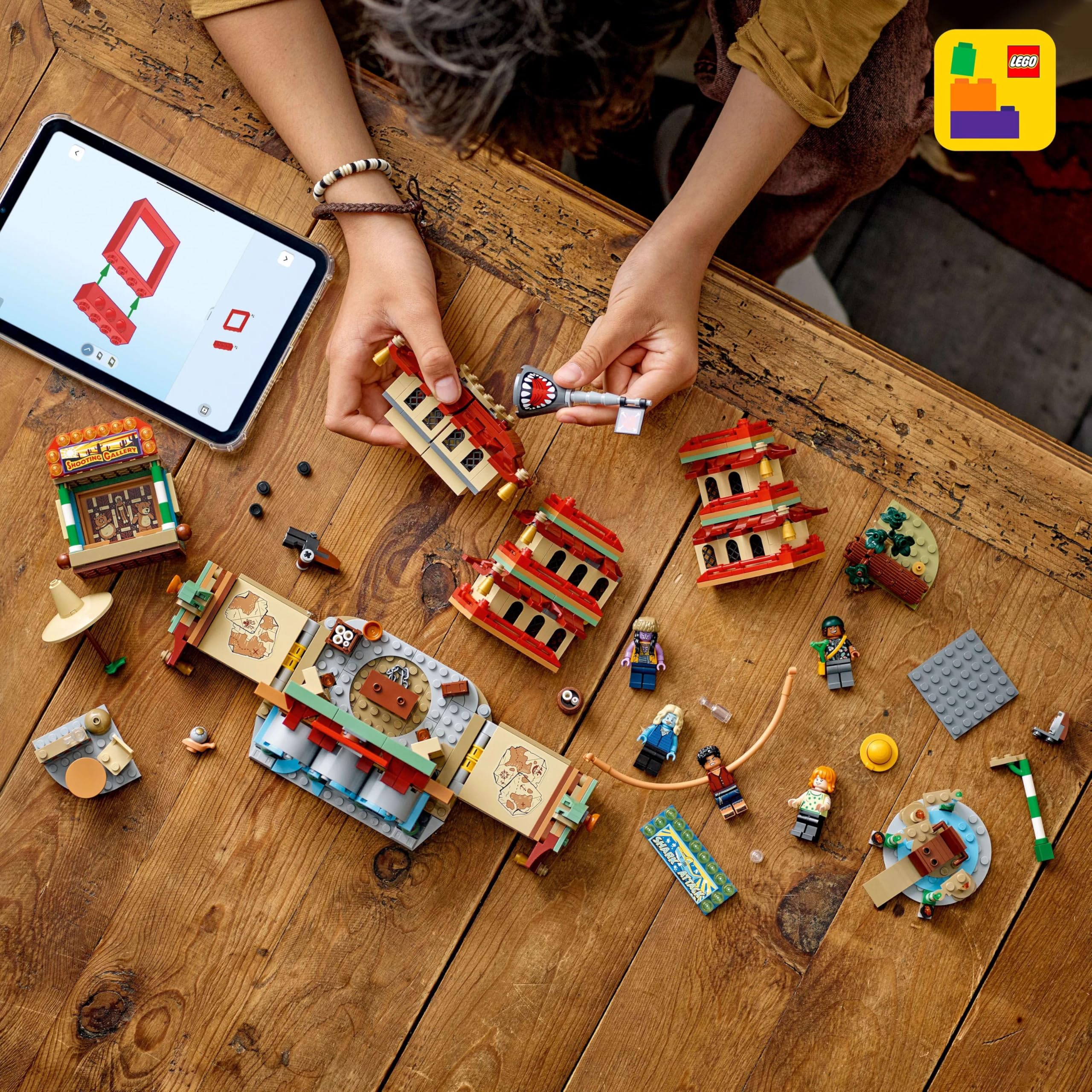 LEGO ONE PIECE Battle at Arlong Park - 926-Piece Building Set with 5 Minifigures for Kids 9+ 5