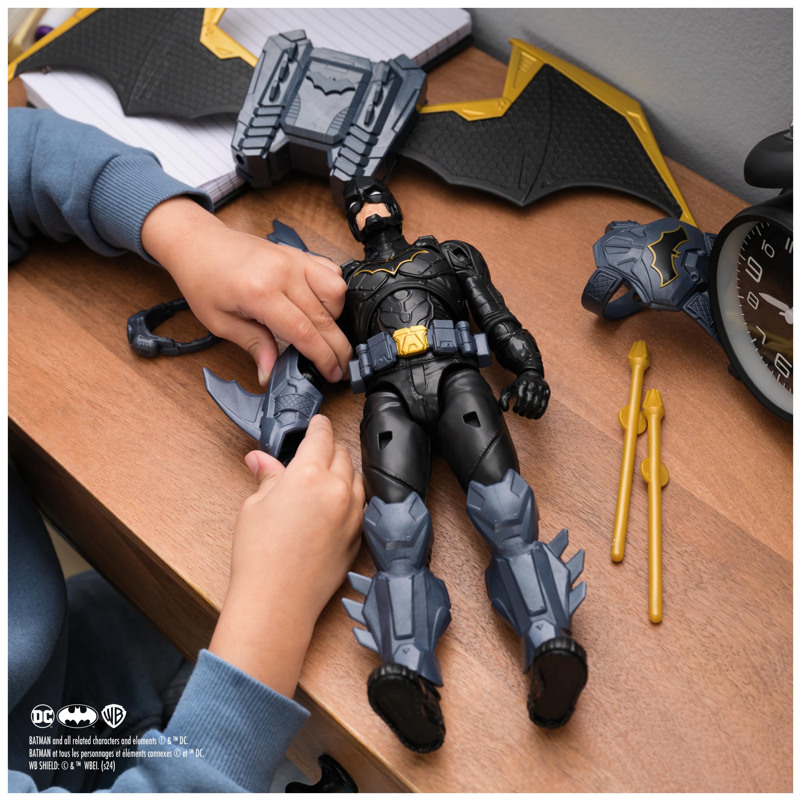 Night Sky Batman Action Figure - 30cm with Expandable Wings & 17 Points of Articulation 11
