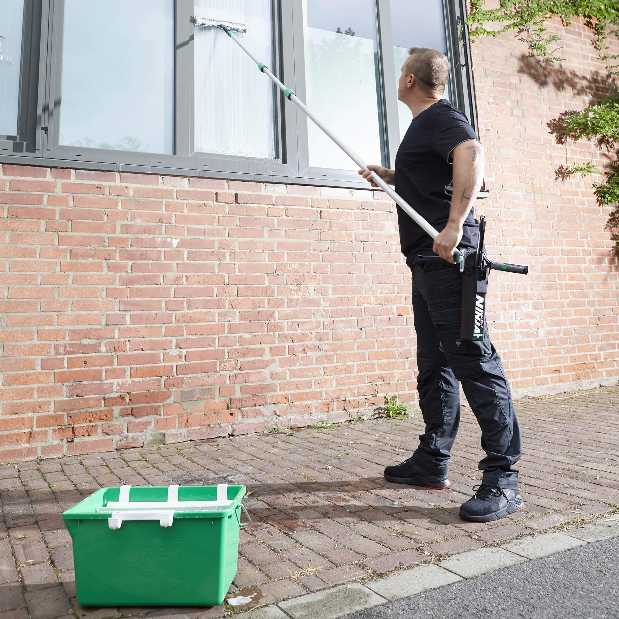 Unger FR100 Window Cleaning Liquid Soap - Smear-Free Glass Cleaner Concentrate 1L 7