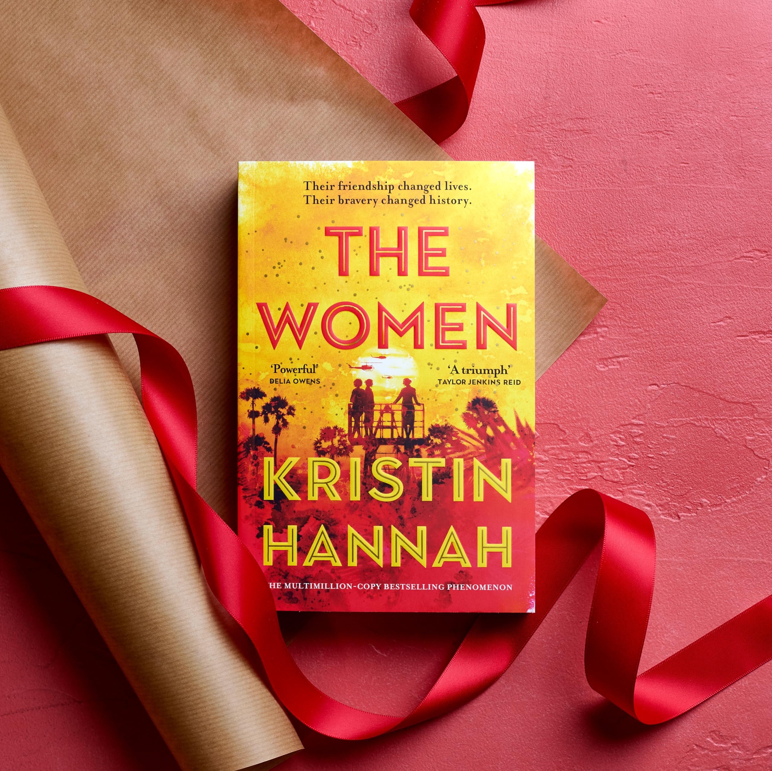 Pan The Women by Kristin Hannah | Bestselling War Novel | Paperback 3