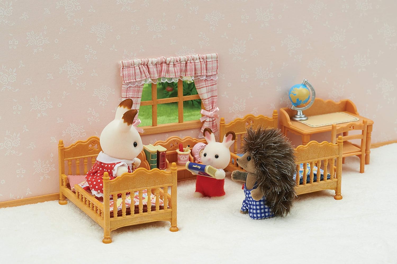 Sylvanian Families Children's Bedroom Set - Bunk Bed & Desk Playset for Imaginative Play 8