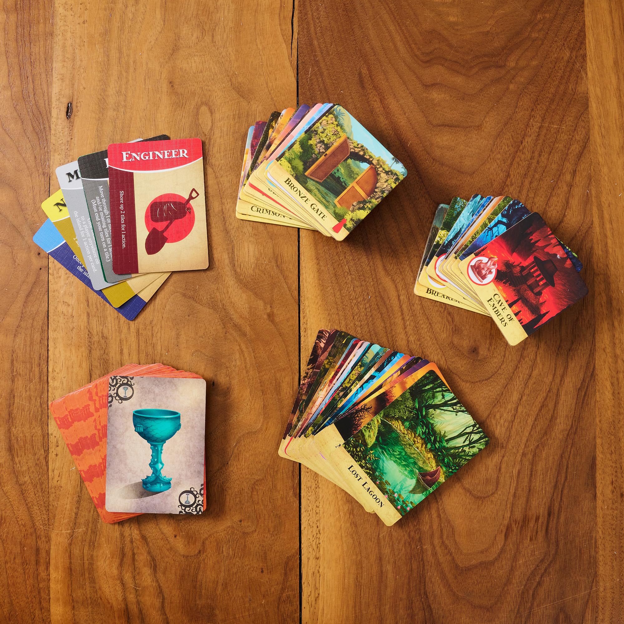 Gamewright Forbidden Island Board Game 9