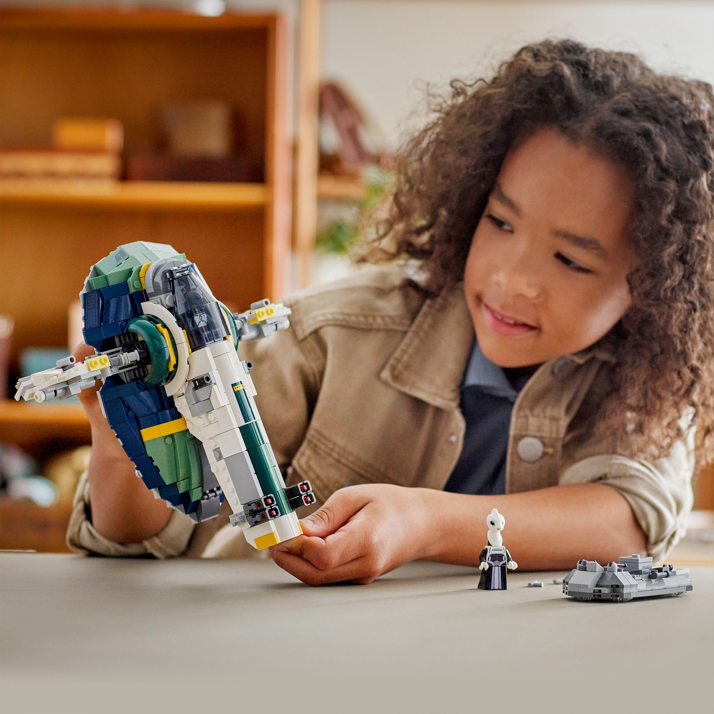 LEGO Star Wars 75433 Jango Fett's Starship - Buildable Play & Display Toy with Rotating Wings for Ages 9+ 8