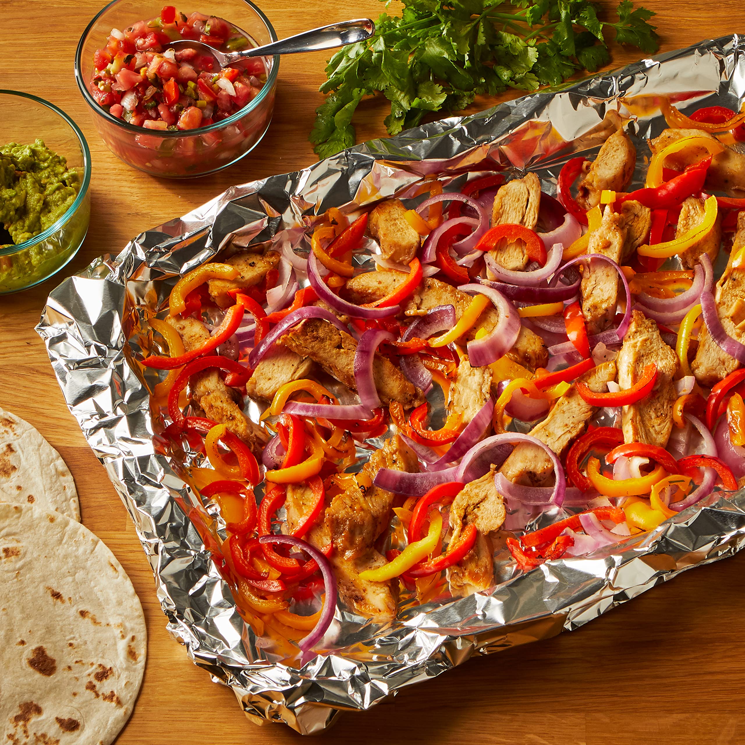 Reynolds Classic Kitchen Foil | 304mm x 9.14m Aluminium Foil Roll for Cooking, Baking & BBQ 7