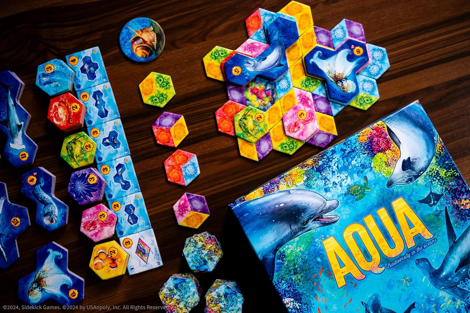 USAopoly Aqua Brettspiel | Strategiespiel mit Kunst von Vincent Dutrait 10