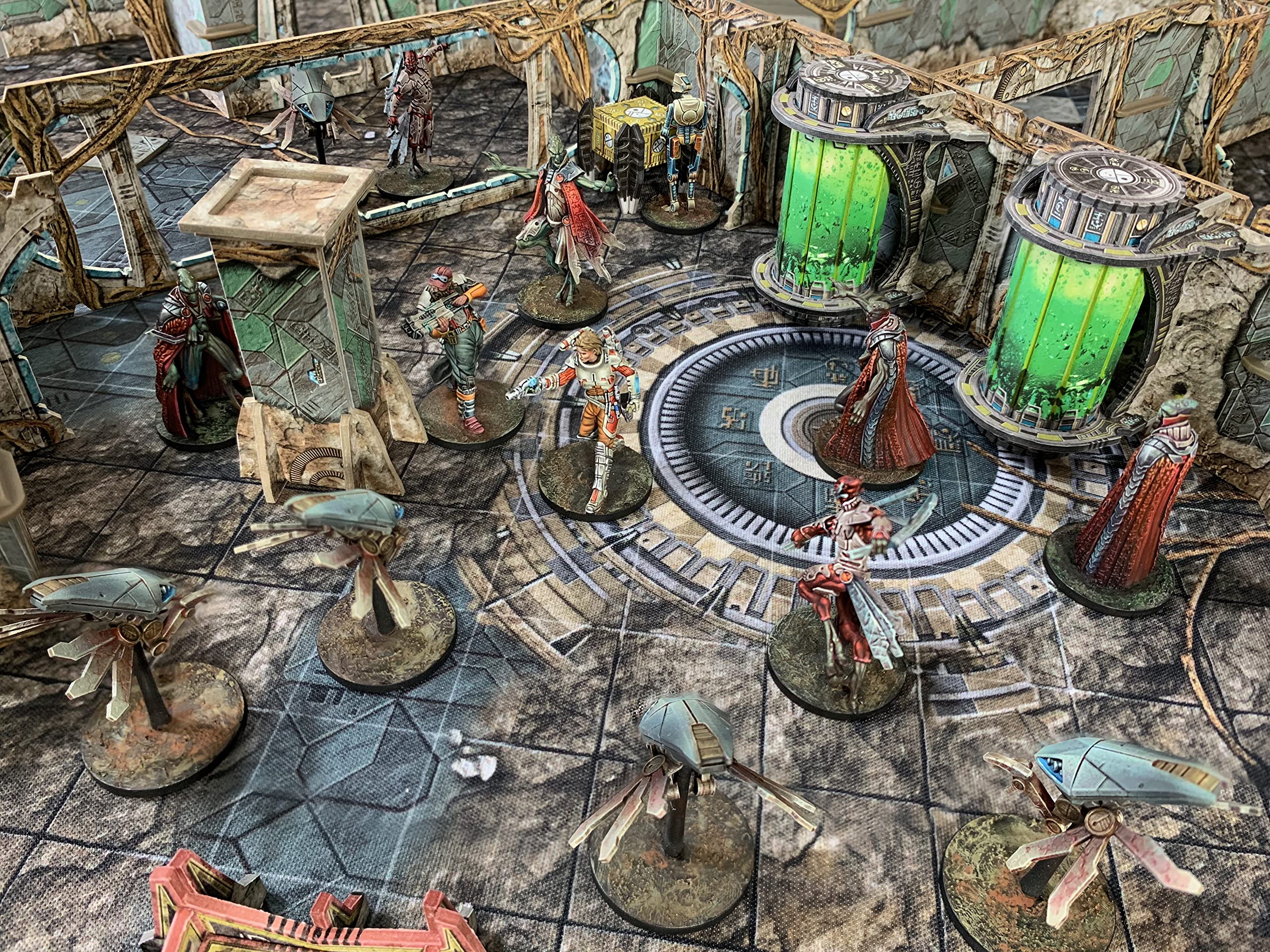 Battle Systems Core Space First Born Sci-Fi Miniatures Board Game Starter Set for 1-4 Players 5