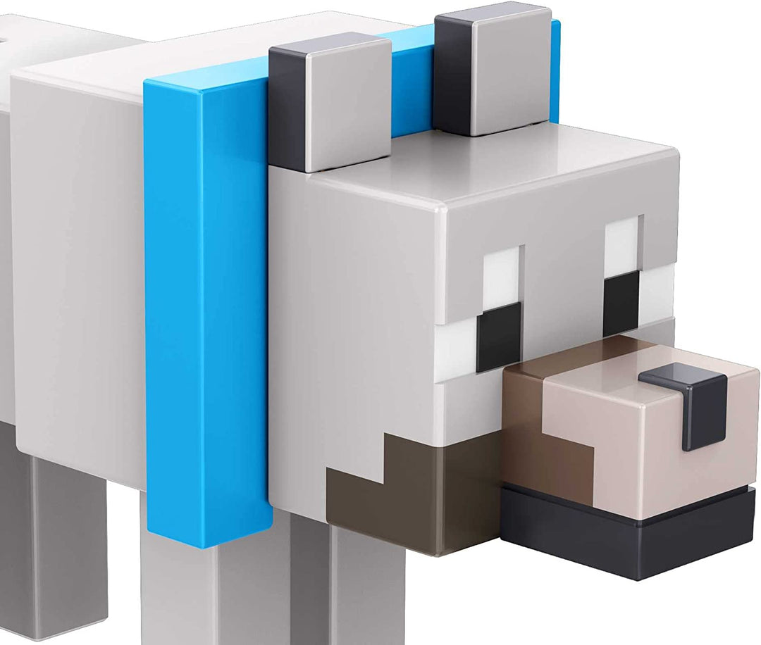 Minecraft Build Wolf Action Figure, 3.25-in, with 1 Build-a-Portal Piece & 1 Accessory