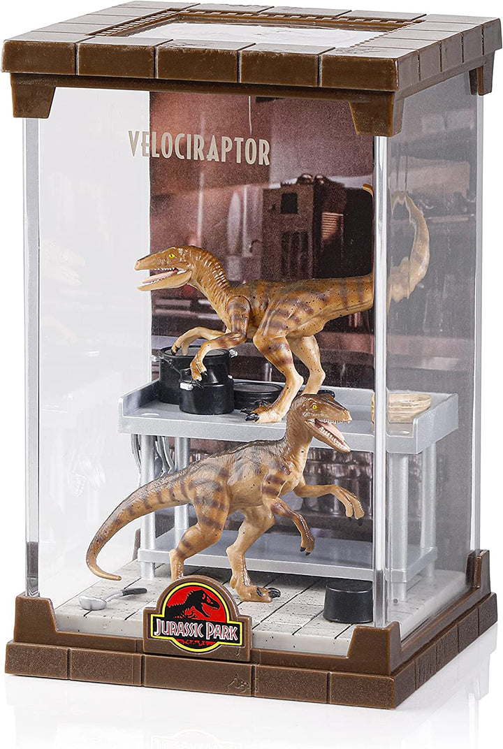 The Noble Collection Velociraptor Diorama