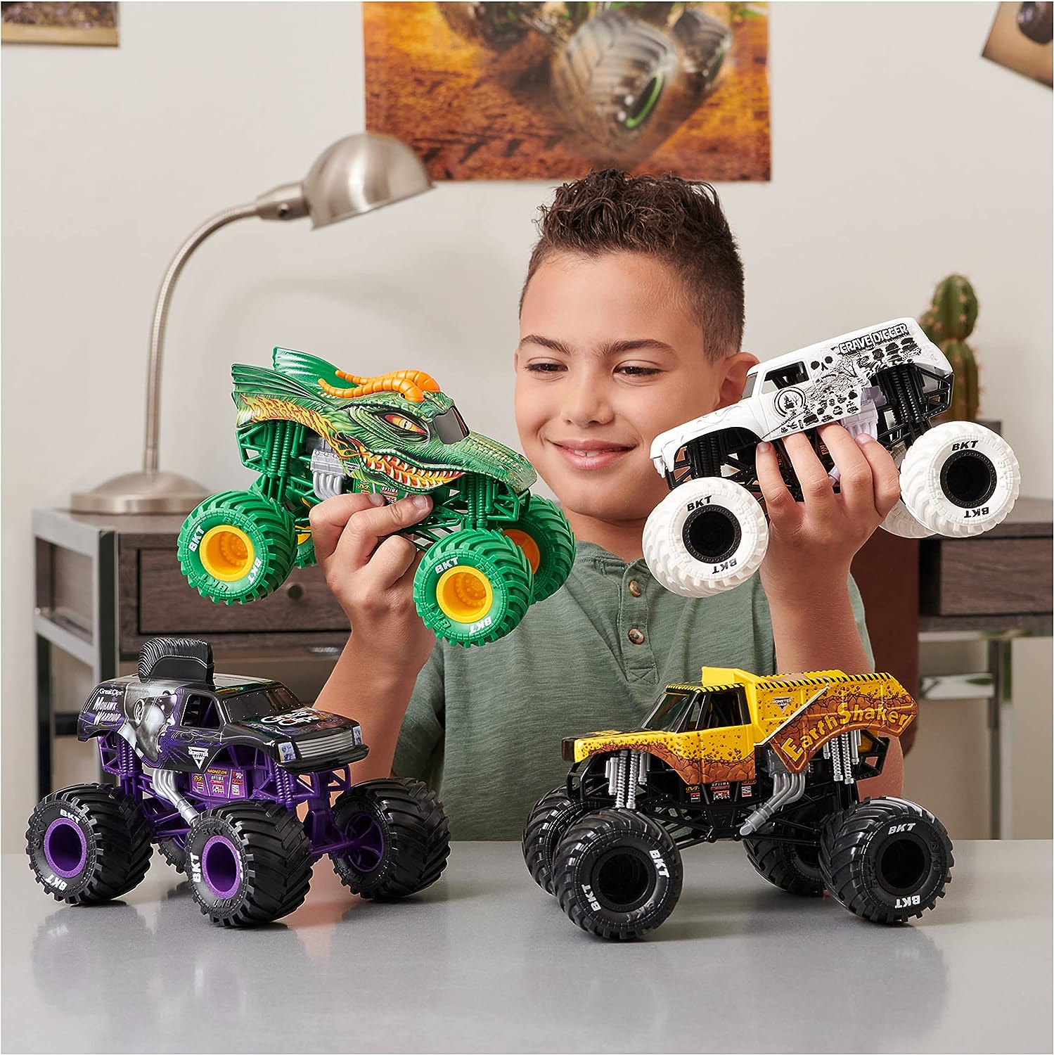 Batman Monster Jam Monster Truck – Druckgussfahrzeug im Maßstab 1:24 für Kinder 5