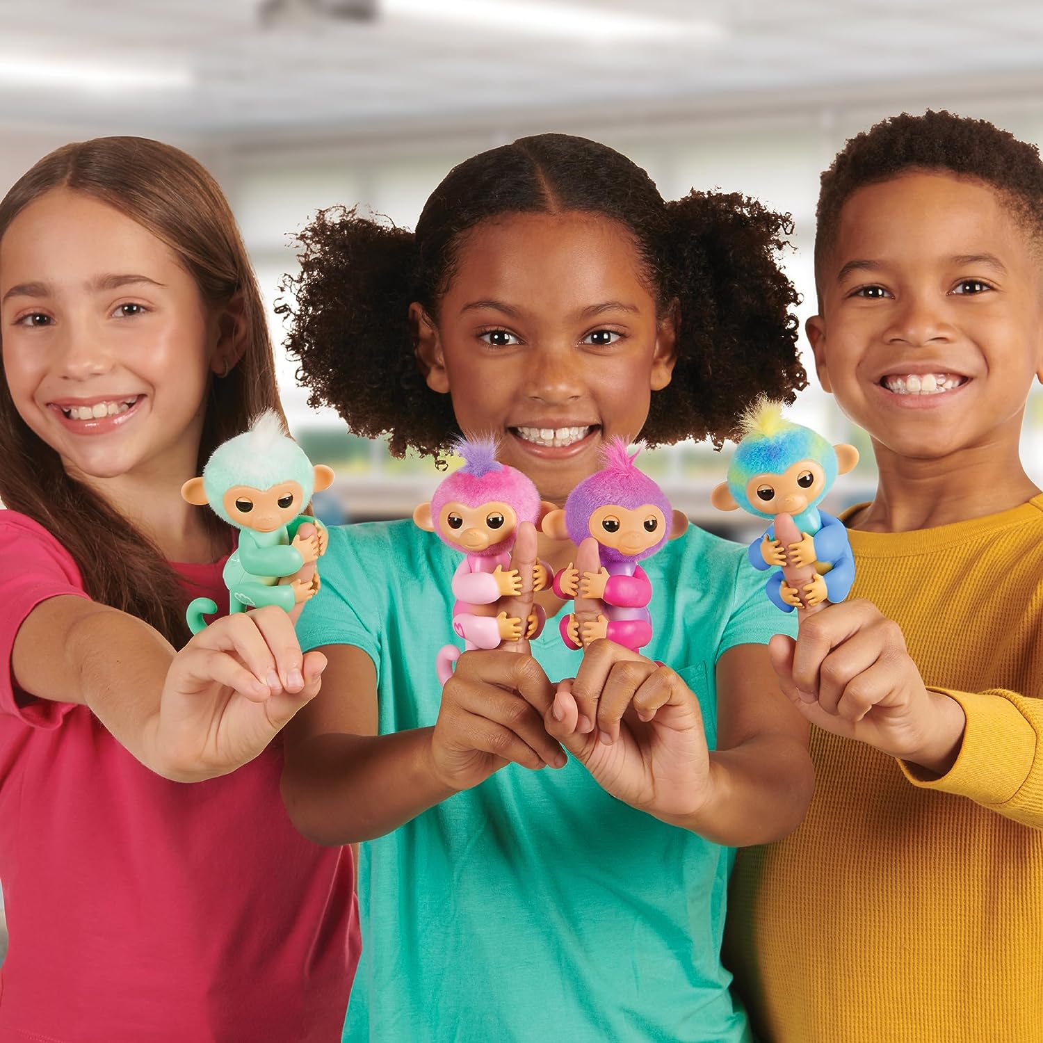 Fingerlings Monkey Pink - Harmony Interactive Baby Monkey with 70+ Sounds & Reactions