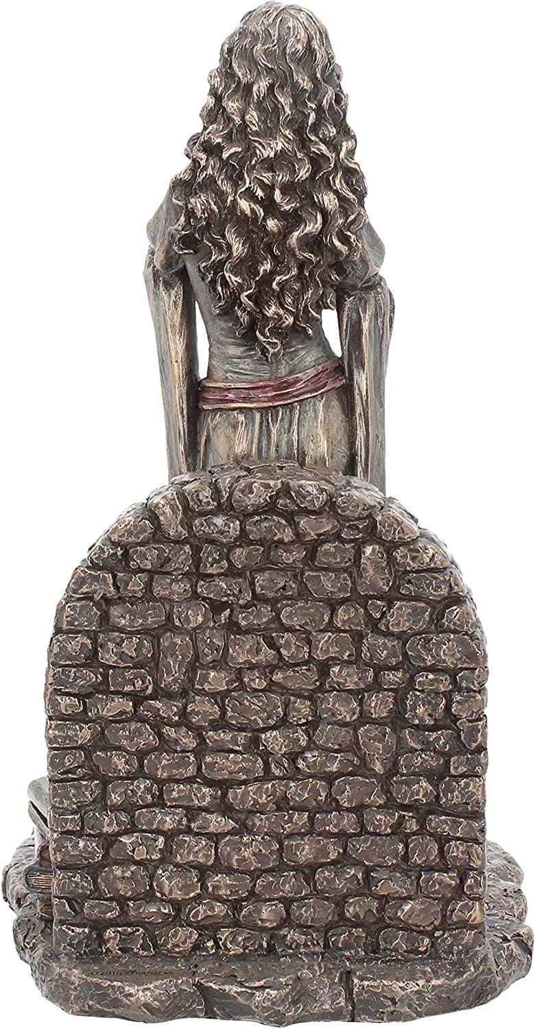 Nemesis Now Historic &amp; Medieval Ranges – Keltische Figur Brigid (H3152H7) 5