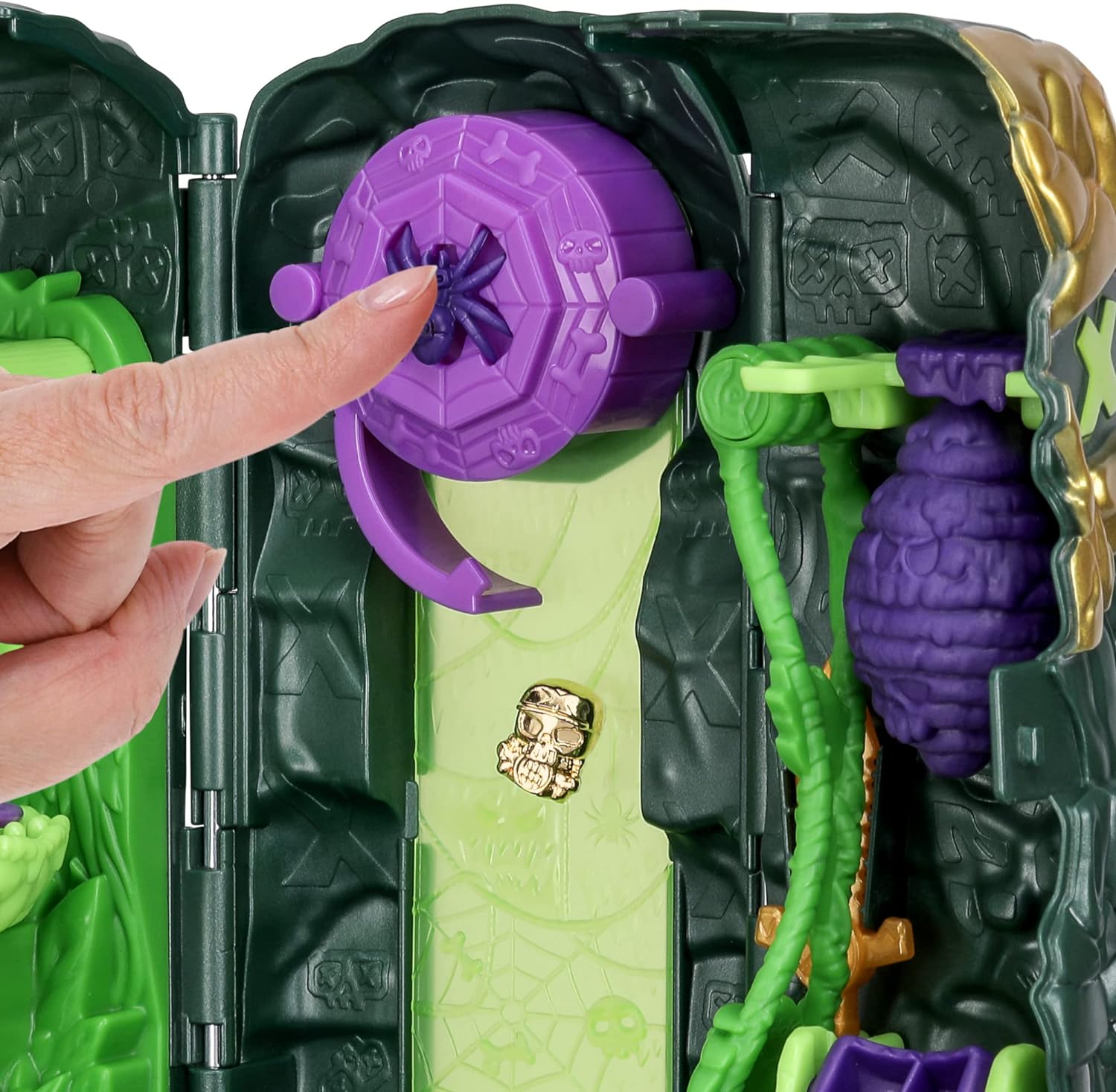 Treasure X Lost Lands Skull Island Swamp Tower Micro Playset - 15-Level Adventure with Real Gold Dipped Treasure 4