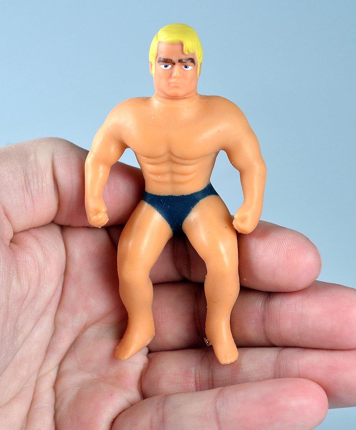 Der kleinste Stretch-Armstrong der Welt – 9 cm große, dehnbare Retro-Actionfigur 3