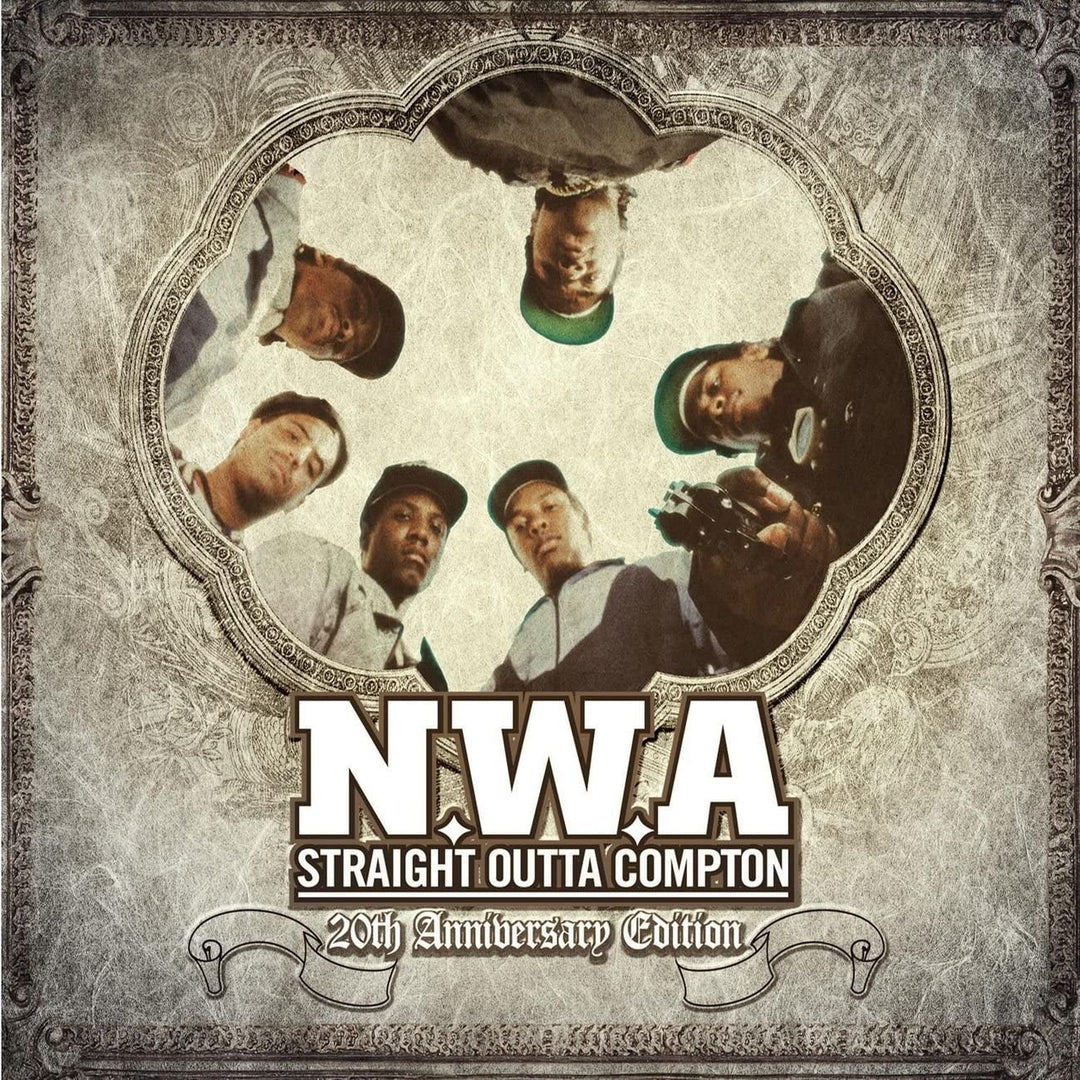 Straight Outta Comptonexplicit_lyrics - N.W.A  [Audio CD]